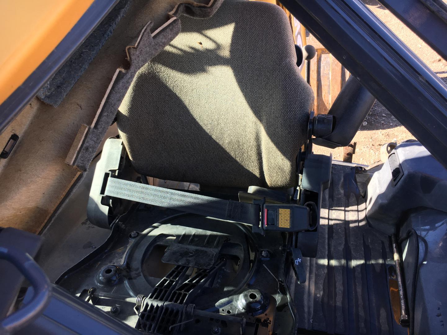 ./imagenes/INVOICE/2019/16900/RETROEXCAVADORA  PARA REFACCIONES 310SG (27).JPG